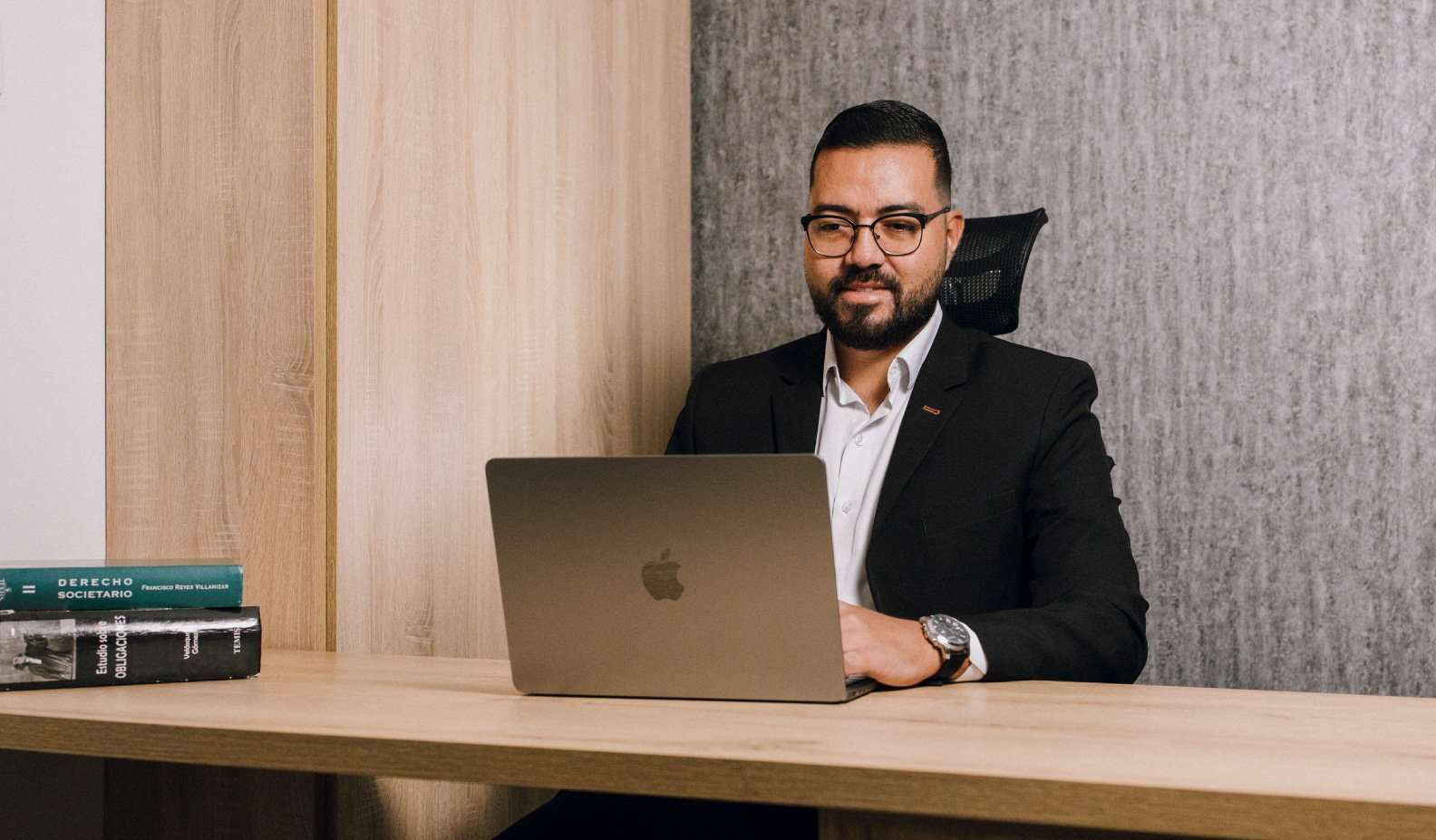 Contratos y negocios estratégicos para empresas | V&O Abogados